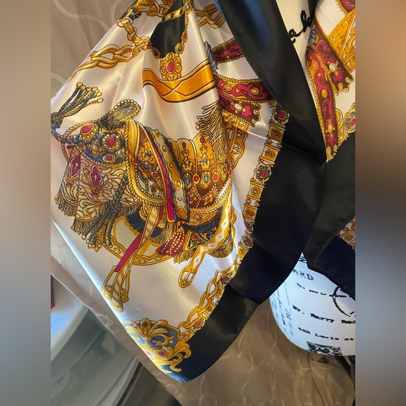 VTG Large Square Silky Fashion Scarf w/Gold, Black & Magenta Boho Designs - Picture 4 of 5